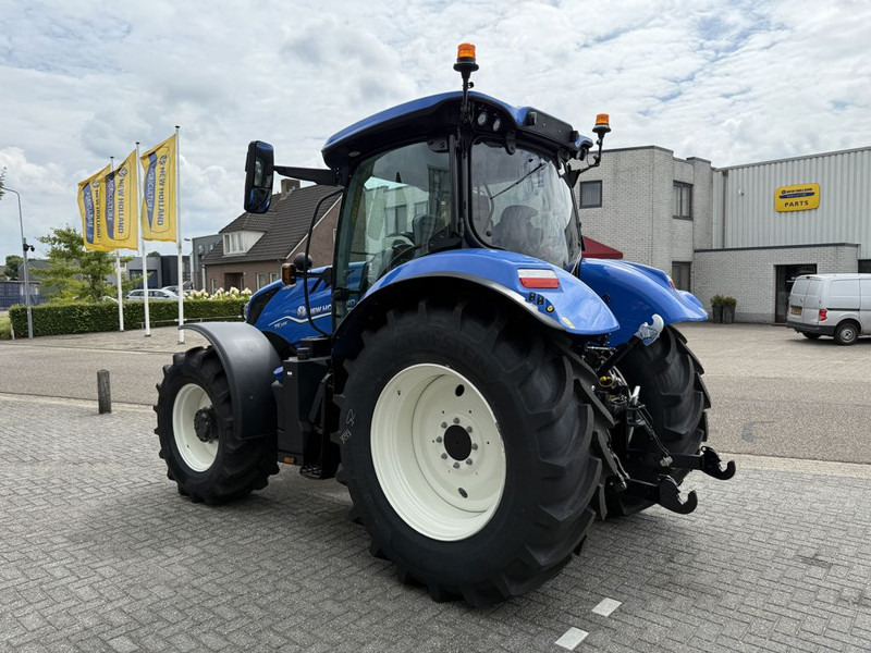 New Holland T6.145 AC STAGE V - Traktor: slika 2 New Holland T6.145 AC STAGE V - Traktor: slika 2