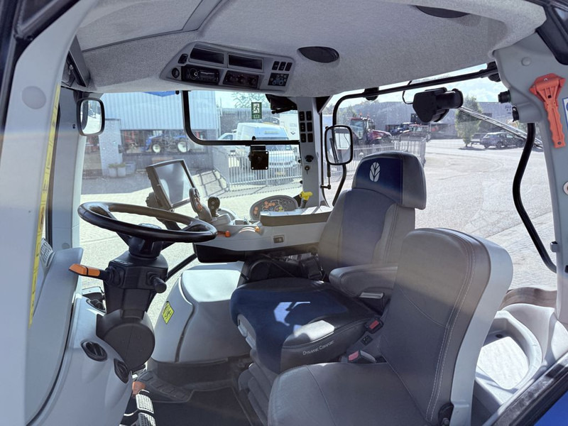 New Holland T6.165 AC + TL750 Voorlader - Traktor: slika 5 New Holland T6.165 AC + TL750 Voorlader - Traktor: slika 5