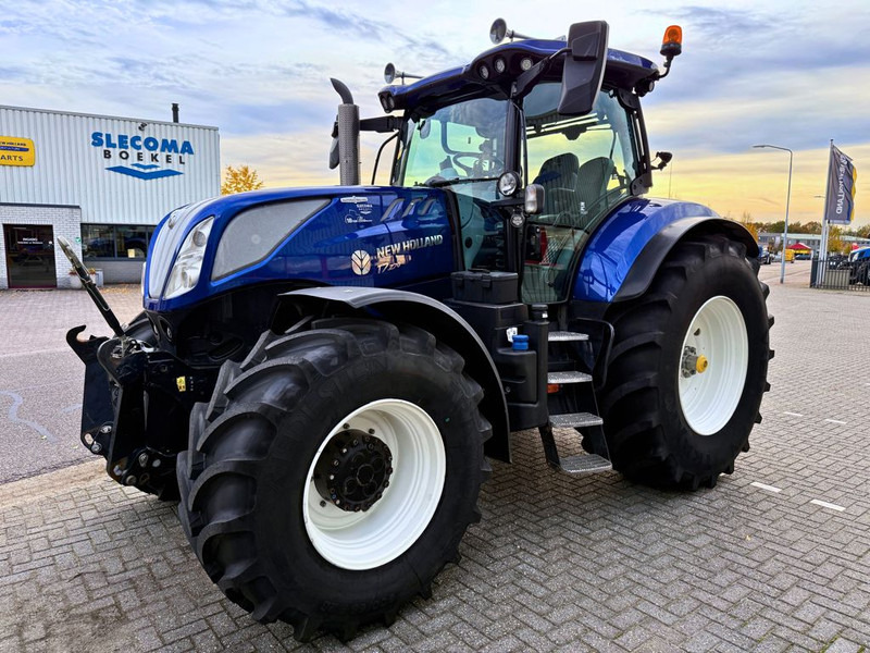 New Holland T7.270 AC 10 Years Blue Power Edition - Traktor: slika 1 New Holland T7.270 AC 10 Years Blue Power Edition - Traktor: slika 1