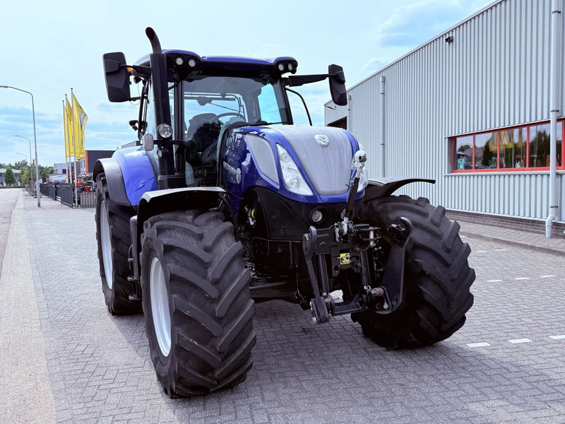 New Holland T7.270 AutoCommand Blue Power – Stage V - Traktor: slika 5 New Holland T7.270 AutoCommand Blue Power – Stage V - Traktor: slika 5