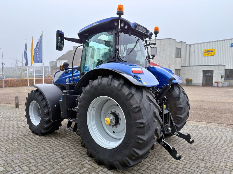 New Holland T7.270AC Stage V - Traktor: slika 2 New Holland T7.270AC Stage V - Traktor: slika 2