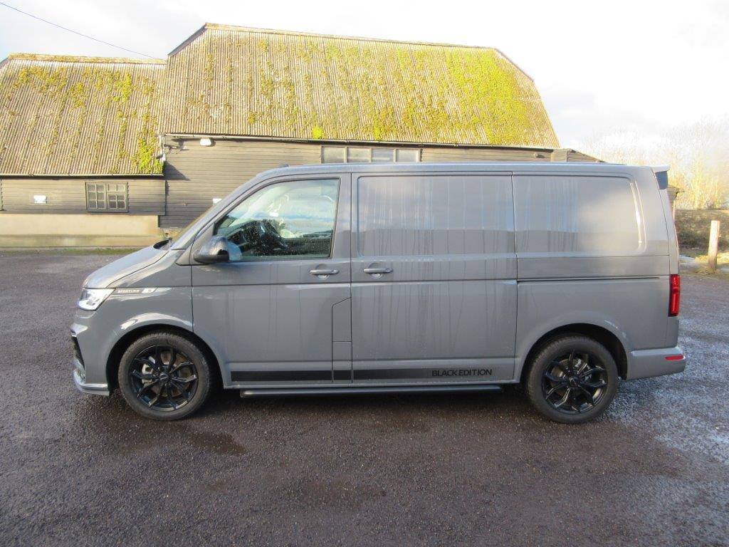2025 Volkswagen Transporter Black Edition 2.0 BiDI 204 Sportline - Furgon: slika 4 2025 Volkswagen Transporter Black Edition 2.0 BiDI 204 Sportline - Furgon: slika 4