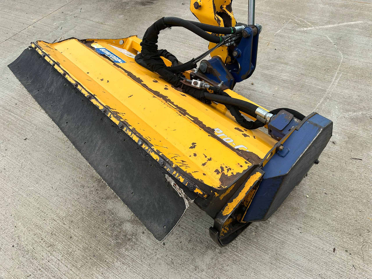Bomford Turner Falcon Evo 6.5 - Mulčer na roki: slika 3 Bomford Turner Falcon Evo 6.5 - Mulčer na roki: slika 3