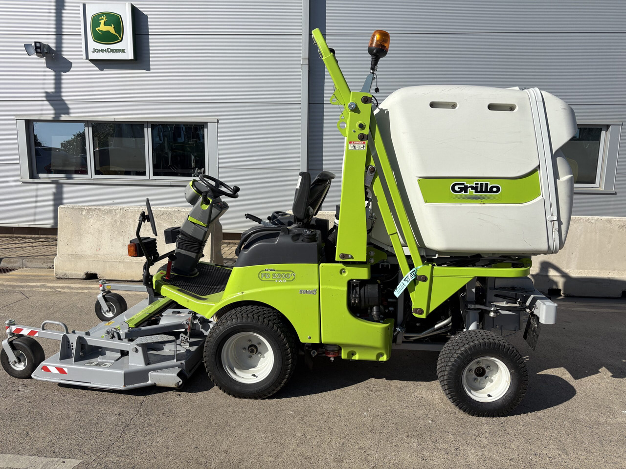 Grillo FD2200TS Cut and Collect - Vrtna kosilnica: slika 1 Grillo FD2200TS Cut and Collect - Vrtna kosilnica: slika 1