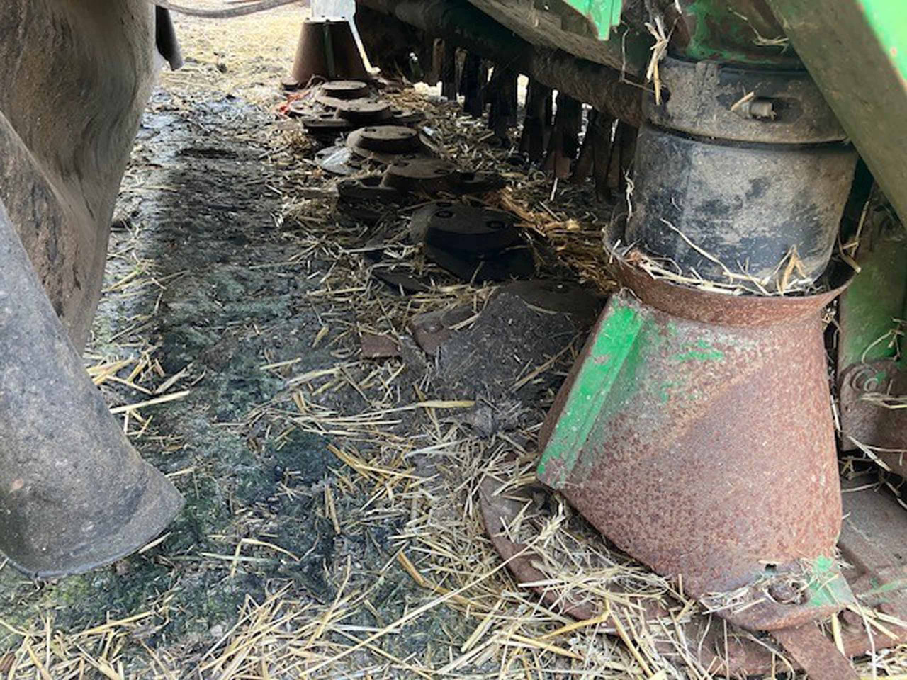 John Deere 131 - Oprema za obračalnike: slika 5 John Deere 131 - Oprema za obračalnike: slika 5