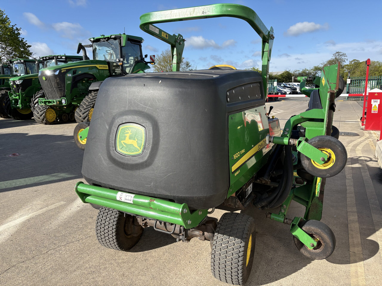 John Deere 1600T Wide Area Mower - Vrtna kosilnica: slika 4 John Deere 1600T Wide Area Mower - Vrtna kosilnica: slika 4