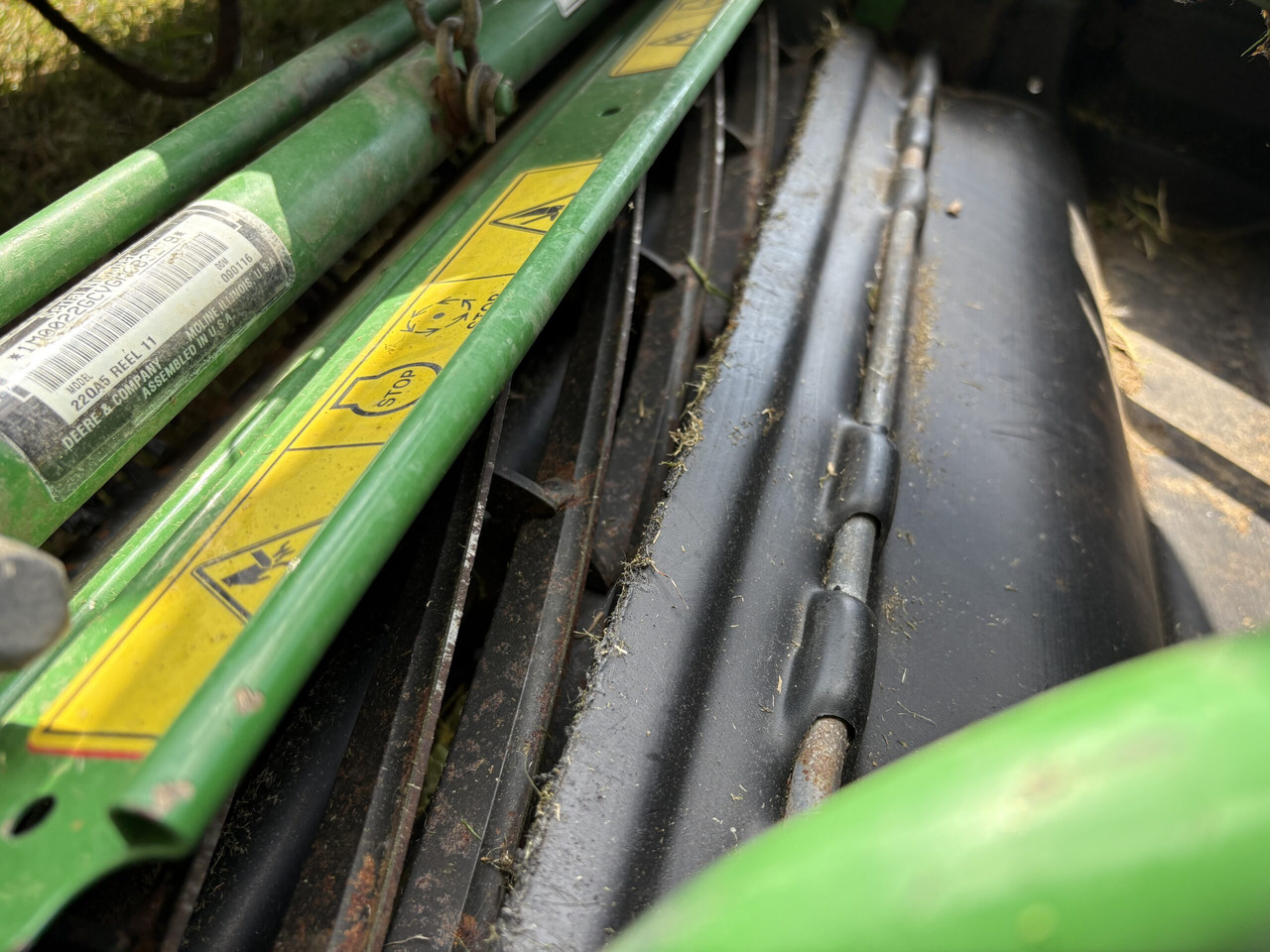 John Deere 2500E Greens Triple - Vrtna kosilnica: slika 5 John Deere 2500E Greens Triple - Vrtna kosilnica: slika 5