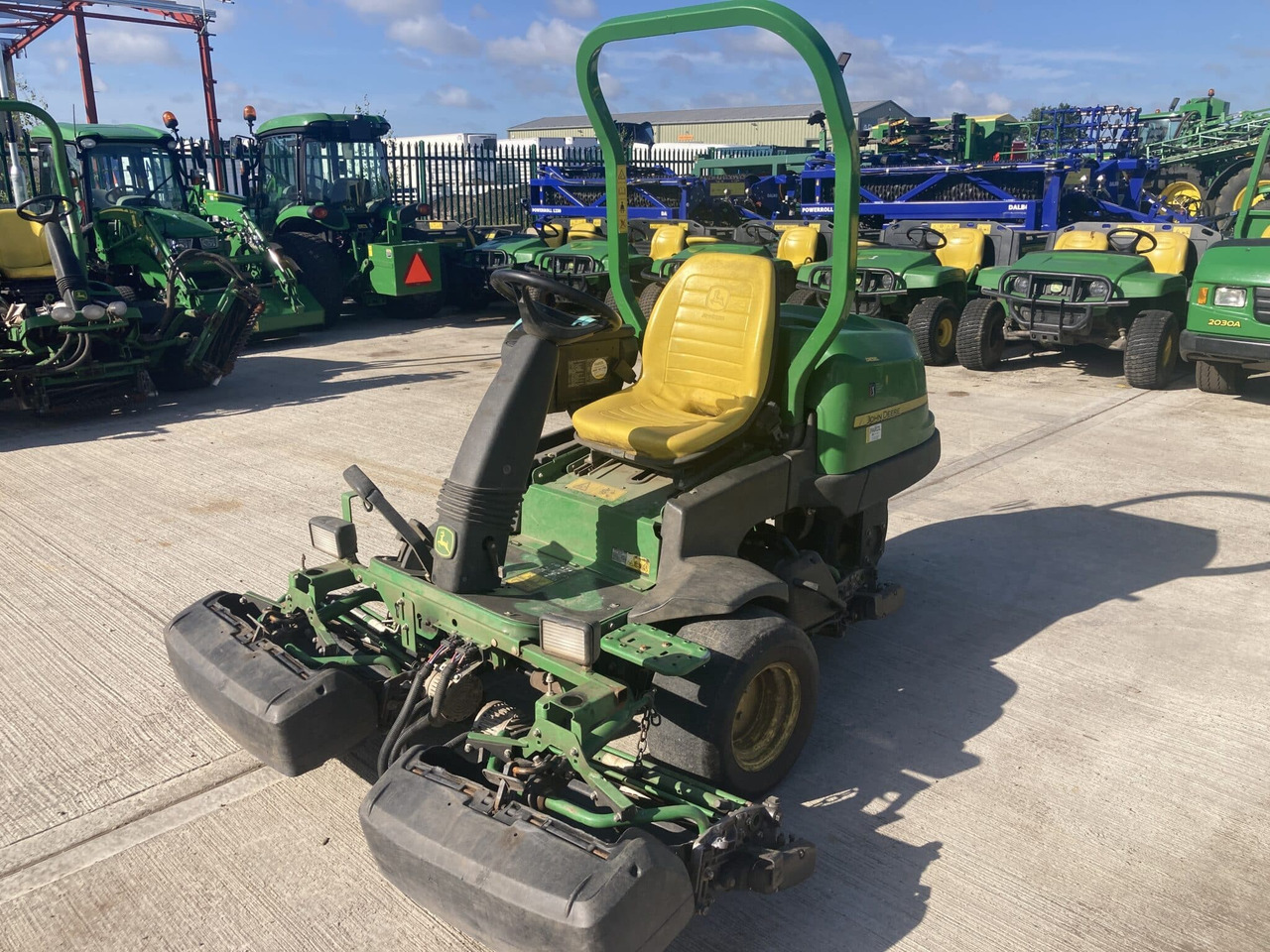 John Deere 2500EH greens triple mower - Vrtna kosilnica: slika 1 John Deere 2500EH greens triple mower - Vrtna kosilnica: slika 1