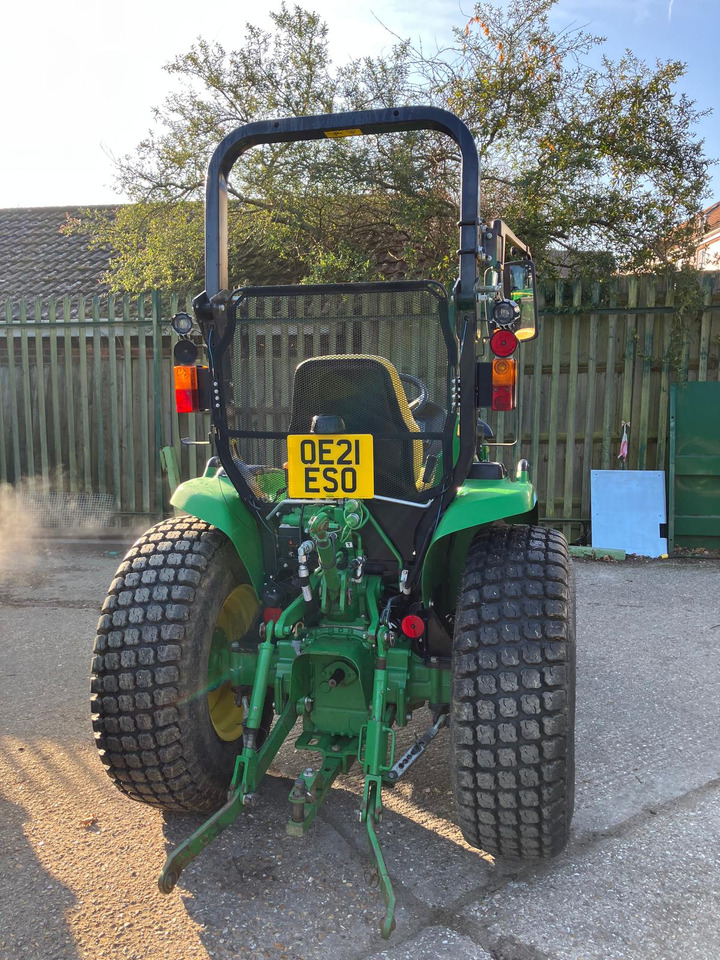 John Deere 3046R Compact Tractor - Mini traktor: slika 3 John Deere 3046R Compact Tractor - Mini traktor: slika 3