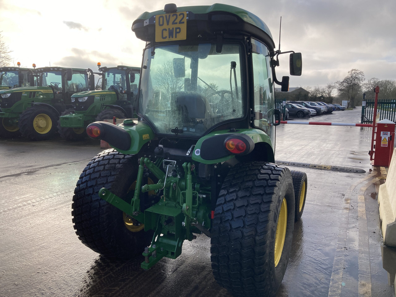 John Deere 4066R Compact Tractor - Mini traktor: slika 5 John Deere 4066R Compact Tractor - Mini traktor: slika 5