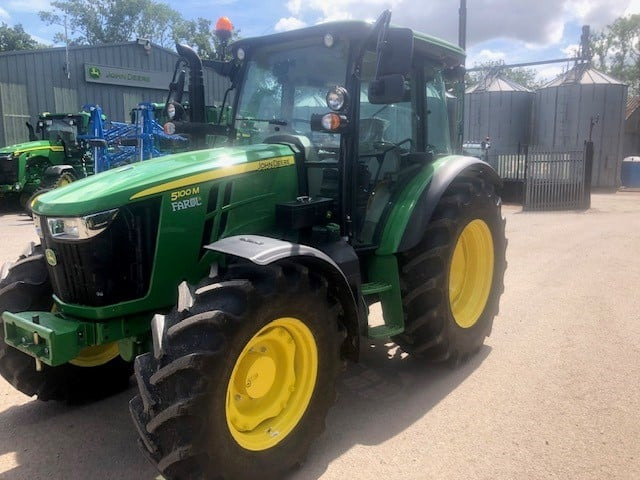John Deere 5100M - Traktor: slika 2 John Deere 5100M - Traktor: slika 2