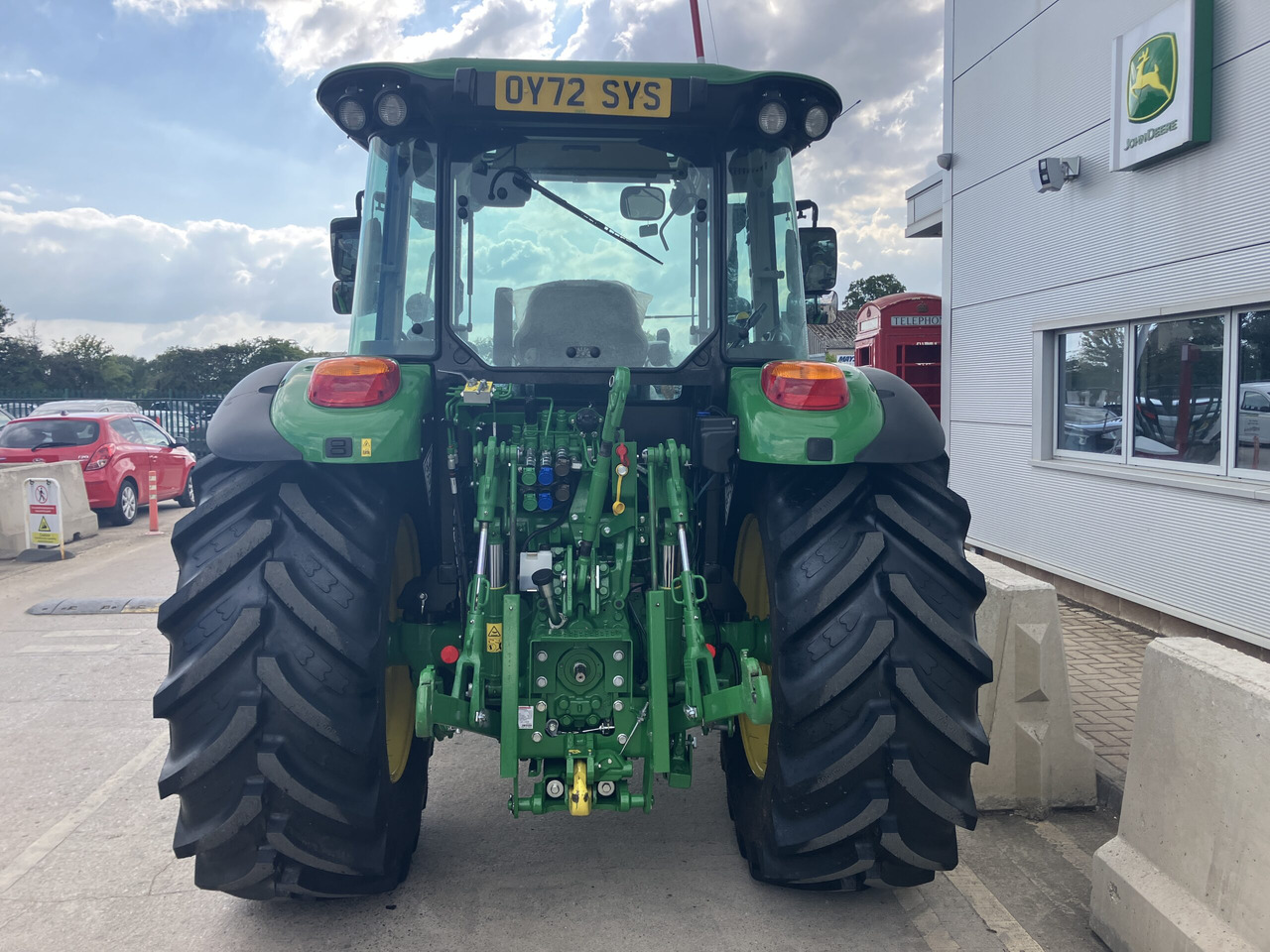John Deere 5115M - Traktor: slika 4 John Deere 5115M - Traktor: slika 4