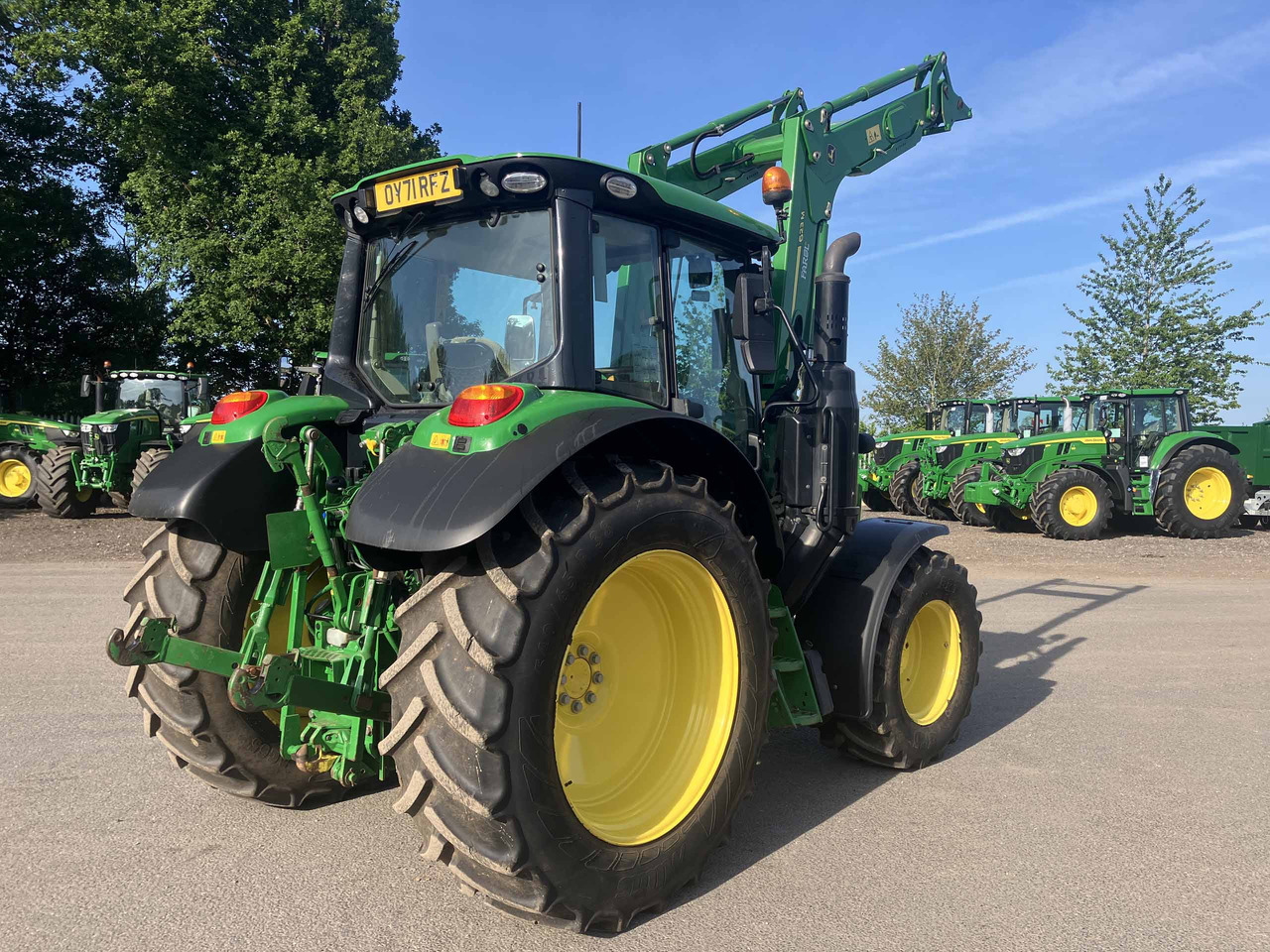 John Deere 6120M - Traktor: slika 5 John Deere 6120M - Traktor: slika 5