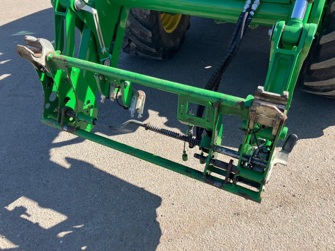 John Deere 6130R - Traktor: slika 3 John Deere 6130R - Traktor: slika 3