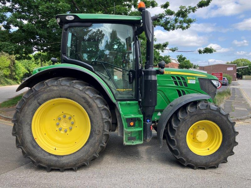 John Deere 6130R - Traktor: slika 1 John Deere 6130R - Traktor: slika 1