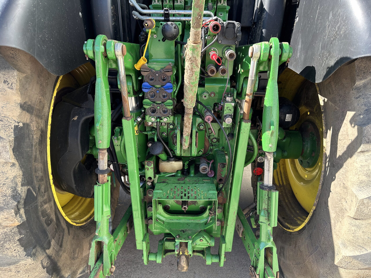 John Deere 6155R - Traktor: slika 5 John Deere 6155R - Traktor: slika 5