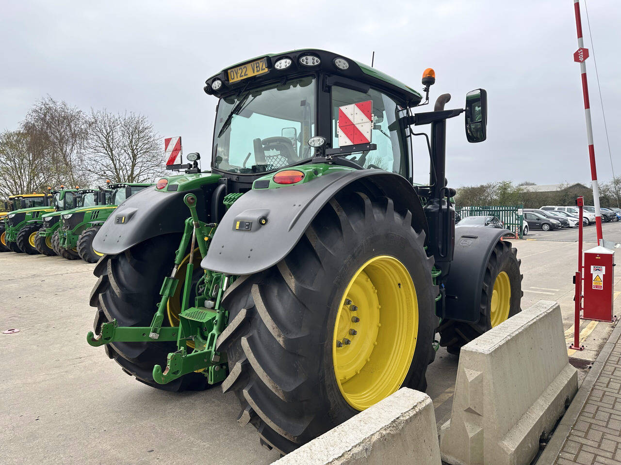 John Deere 6215R - Traktor: slika 5 John Deere 6215R - Traktor: slika 5
