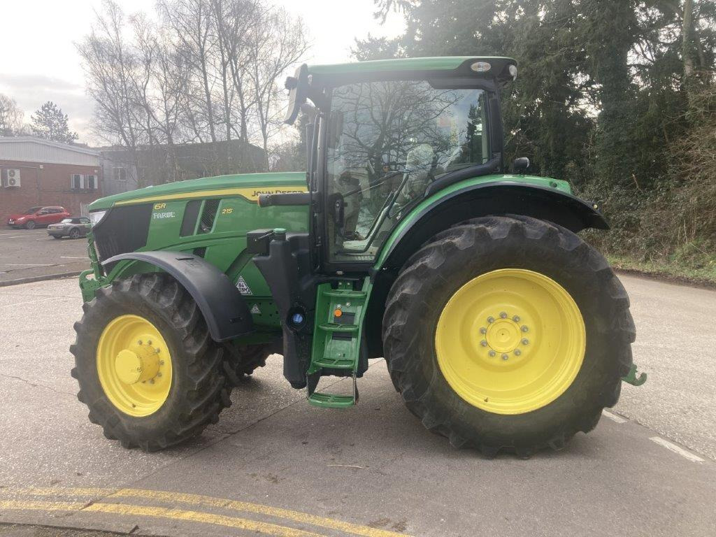 John Deere 6215R - Traktor: slika 2 John Deere 6215R - Traktor: slika 2