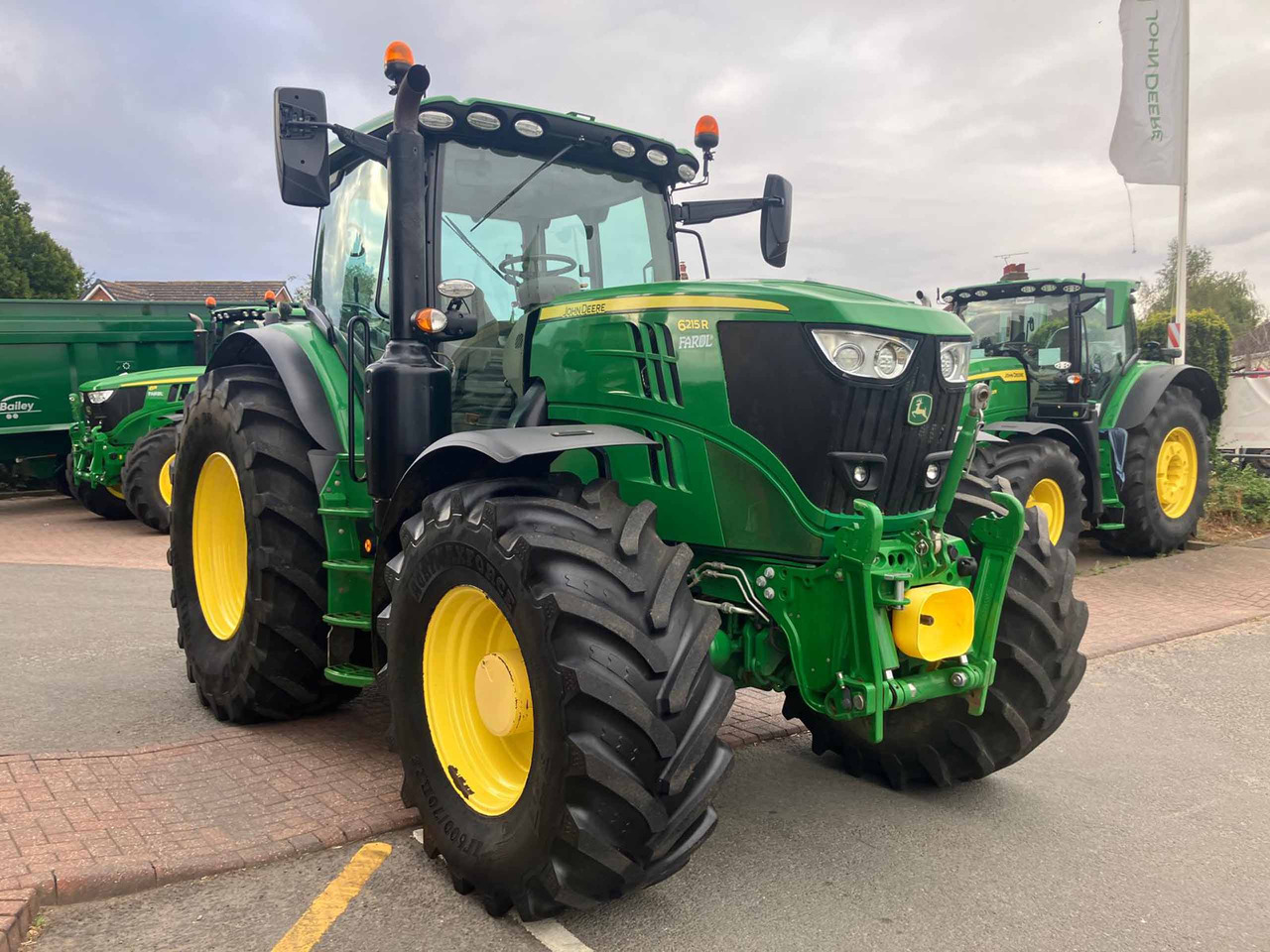 John Deere 6215R - Traktor: slika 3 John Deere 6215R - Traktor: slika 3