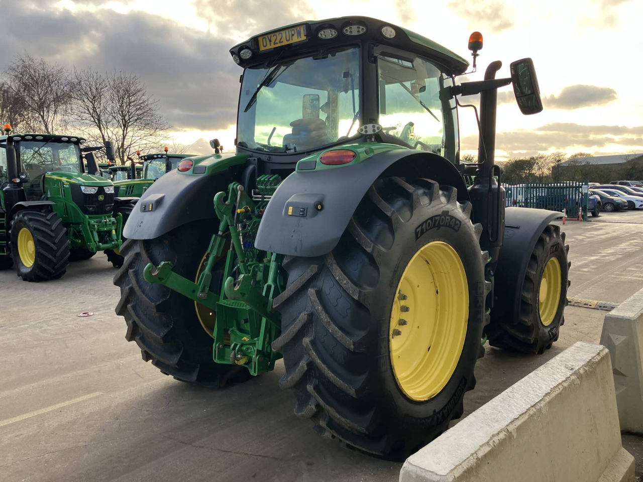 John Deere 6215R - Traktor: slika 5 John Deere 6215R - Traktor: slika 5