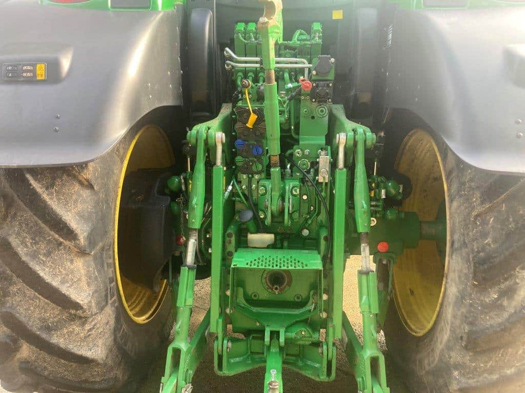 John Deere 6215R - Traktor: slika 5 John Deere 6215R - Traktor: slika 5