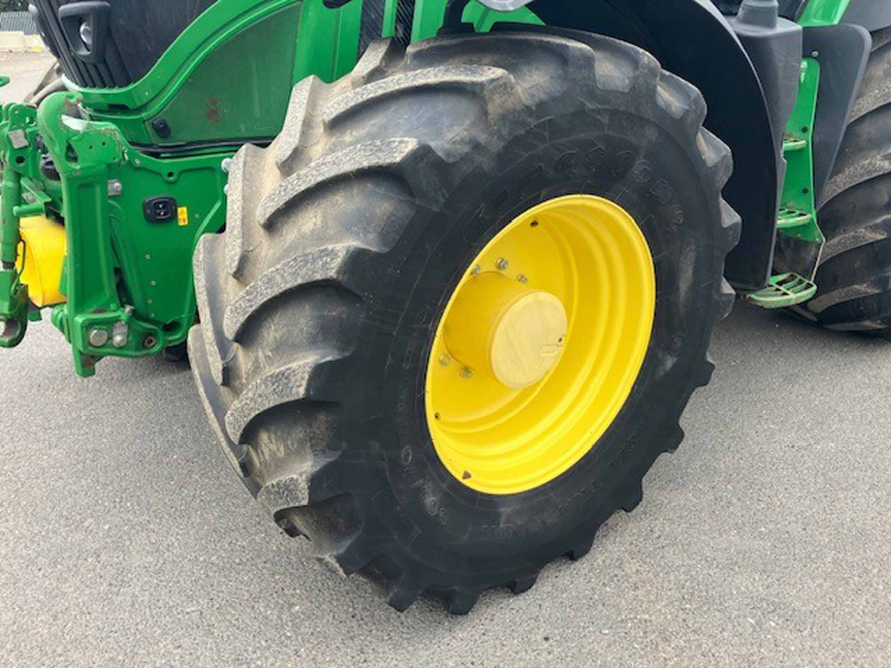 John Deere 6250R - Traktor: slika 2 John Deere 6250R - Traktor: slika 2