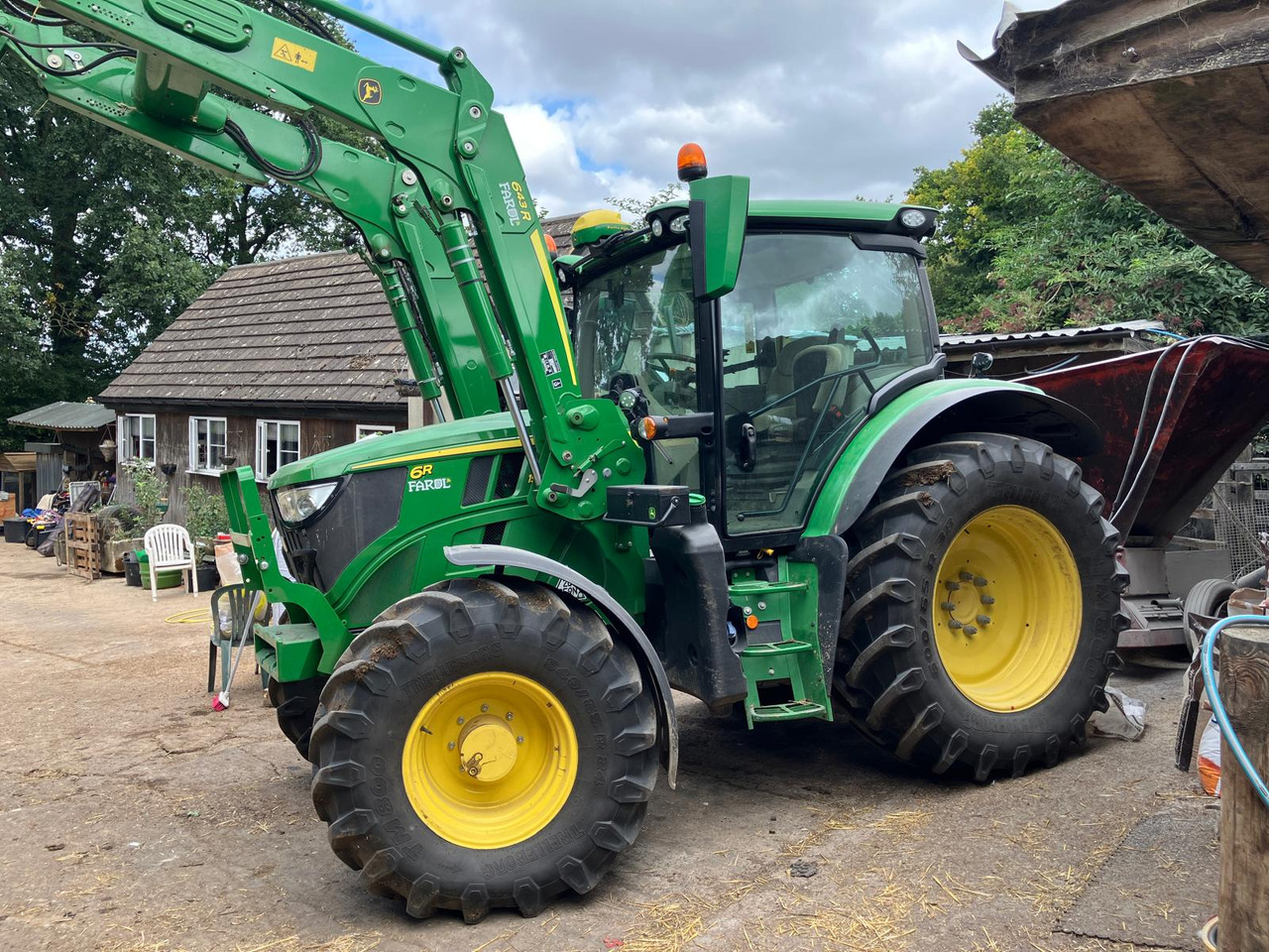 John Deere 6R 150 + 643R Loader - Traktor: slika 1 John Deere 6R 150 + 643R Loader - Traktor: slika 1