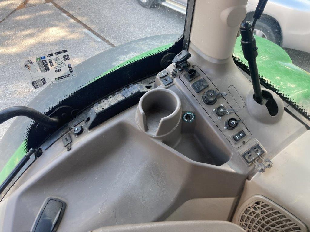 John Deere 6R 155 - Traktor: slika 4 John Deere 6R 155 - Traktor: slika 4