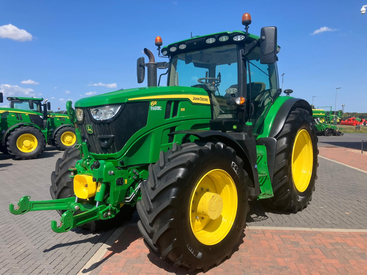 John Deere 6R 155 - Traktor: slika 1 John Deere 6R 155 - Traktor: slika 1