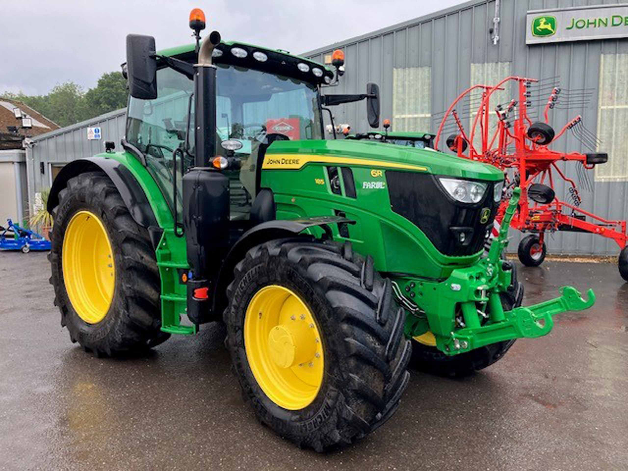 John Deere 6R 185 - Traktor: slika 1 John Deere 6R 185 - Traktor: slika 1