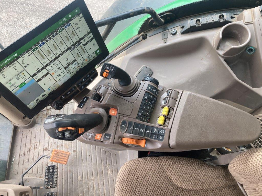 John Deere 6R 215 - Traktor: slika 4 John Deere 6R 215 - Traktor: slika 4