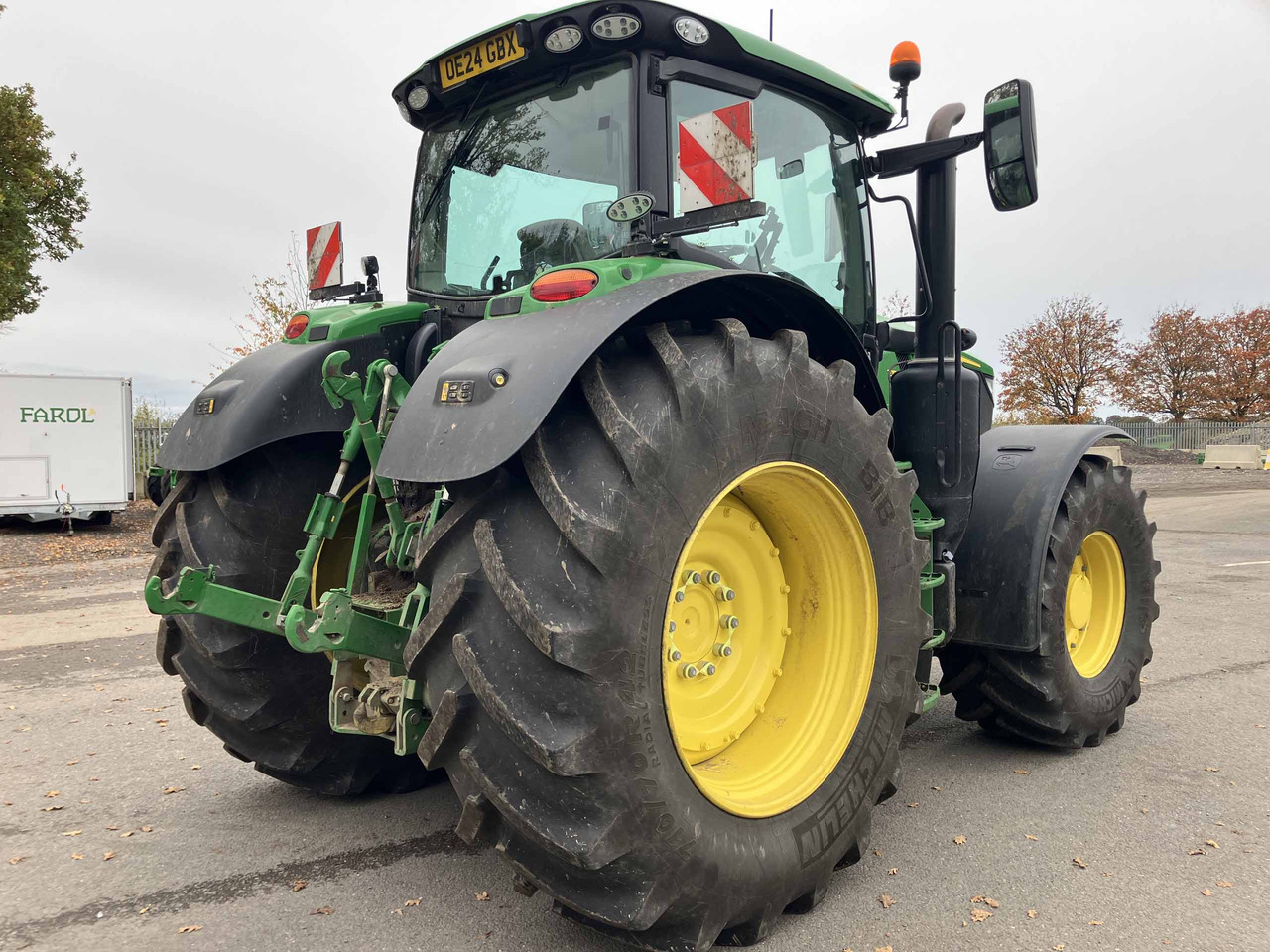 John Deere 6R 215 - Traktor: slika 5 John Deere 6R 215 - Traktor: slika 5