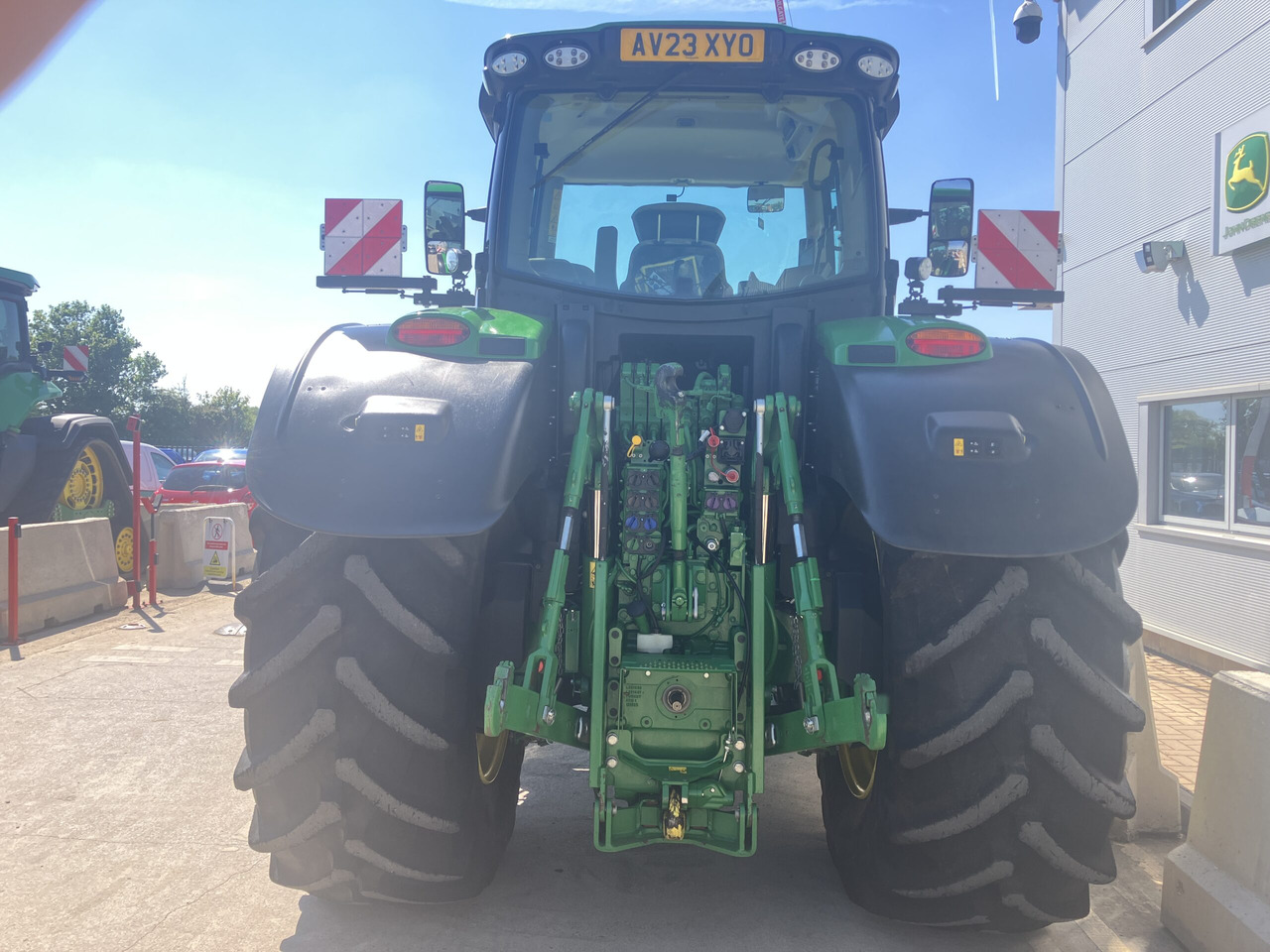 John Deere 6R 250 - Traktor: slika 4 John Deere 6R 250 - Traktor: slika 4