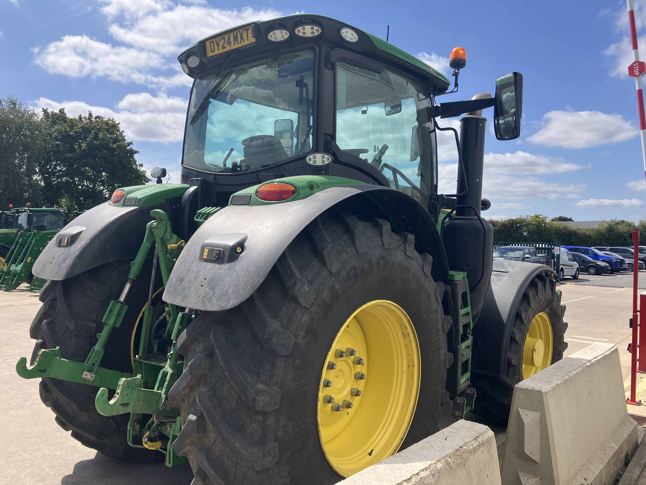 John Deere 6R 250 - Traktor: slika 5 John Deere 6R 250 - Traktor: slika 5