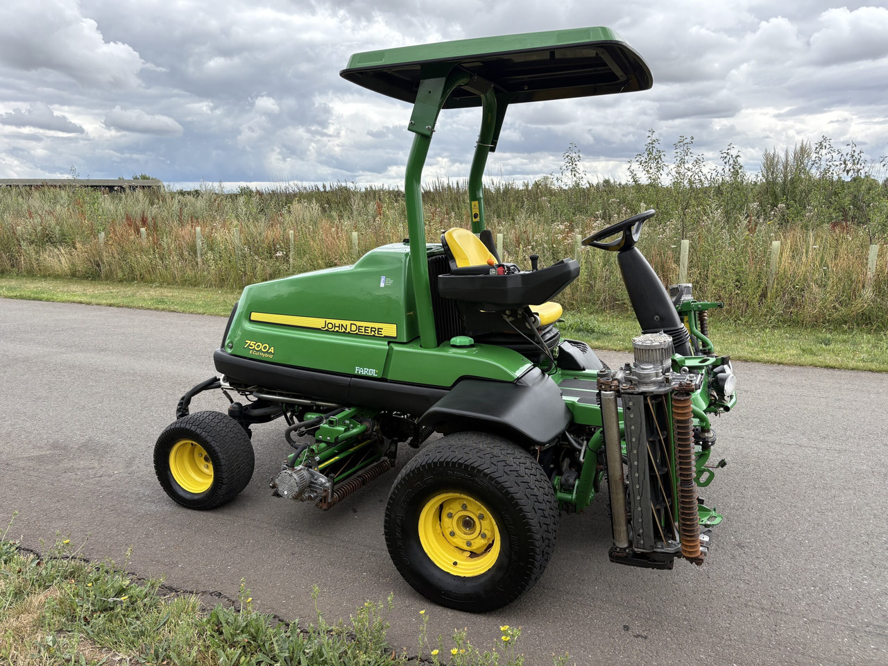 John Deere 7500AE Fairway Mower - Vrtna kosilnica: slika 3 John Deere 7500AE Fairway Mower - Vrtna kosilnica: slika 3