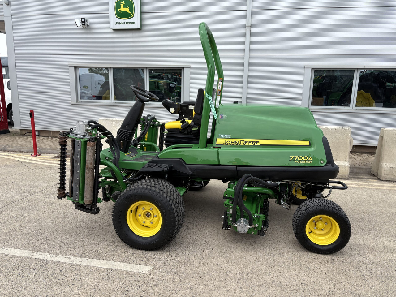 John Deere 7700A Fairway Mower - Vrtna kosilnica: slika 1 John Deere 7700A Fairway Mower - Vrtna kosilnica: slika 1
