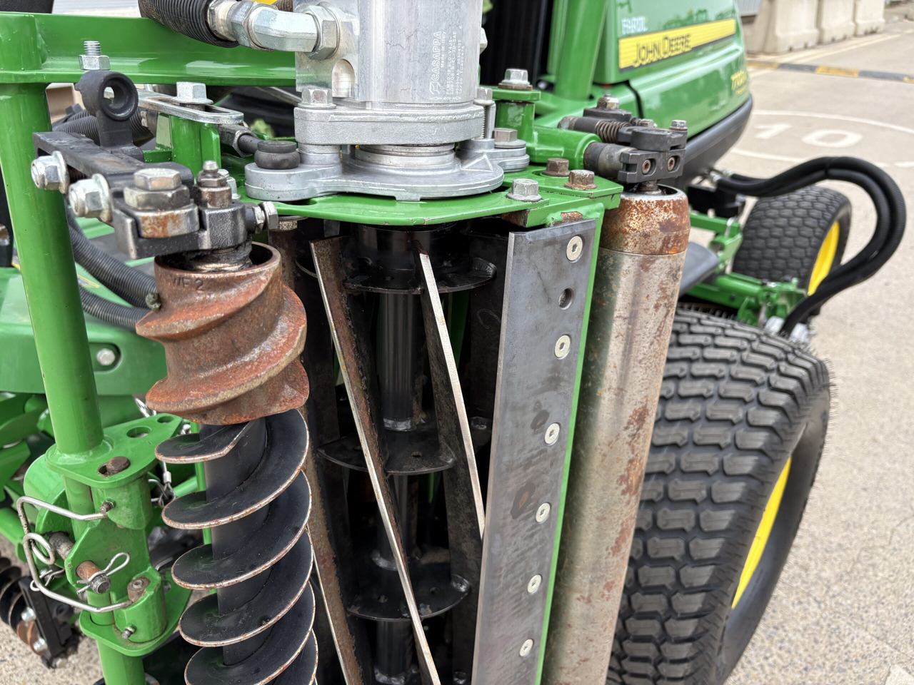 John Deere 7700A Fairway Mower - Vrtna kosilnica: slika 5 John Deere 7700A Fairway Mower - Vrtna kosilnica: slika 5
