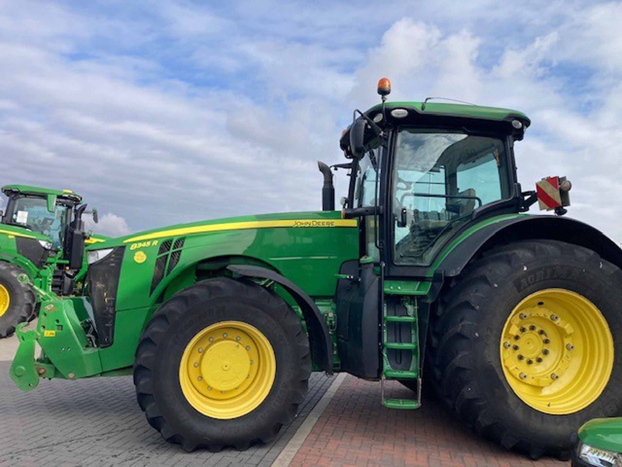 John Deere 8345R - Traktor: slika 2 John Deere 8345R - Traktor: slika 2