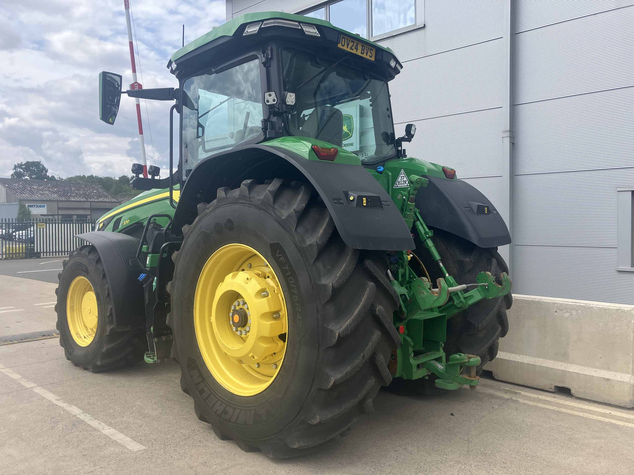 John Deere 8R 370 - Traktor: slika 3 John Deere 8R 370 - Traktor: slika 3