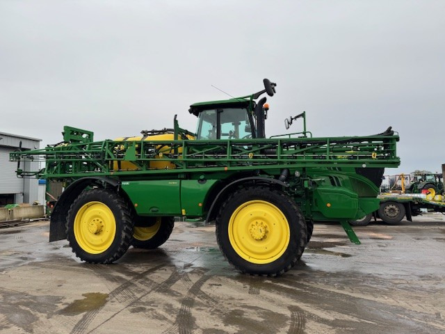 John Deere R4040i - Samovozni škropilnik: slika 1 John Deere R4040i - Samovozni škropilnik: slika 1