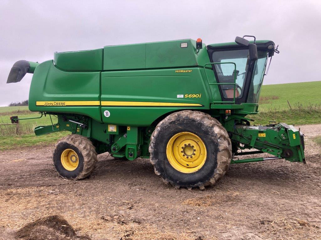 John Deere S690i HM - Kombajn harvester: slika 2 John Deere S690i HM - Kombajn harvester: slika 2
