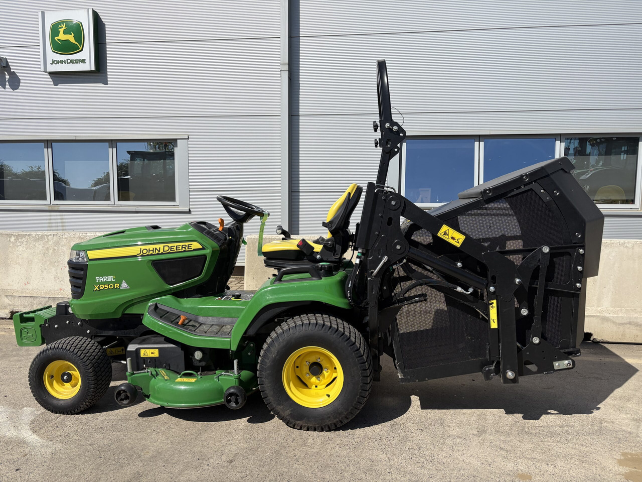 John Deere X950R Cut & Collect mower - Vrtna kosilnica: slika 2 John Deere X950R Cut & Collect mower - Vrtna kosilnica: slika 2