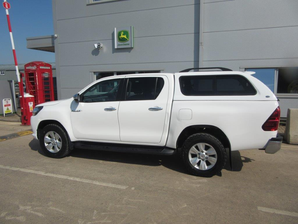 TOYOTA HILUX ICON D-4D 4WD DOUBLE CAB - Poltovornjak: slika 4 TOYOTA HILUX ICON D-4D 4WD DOUBLE CAB - Poltovornjak: slika 4