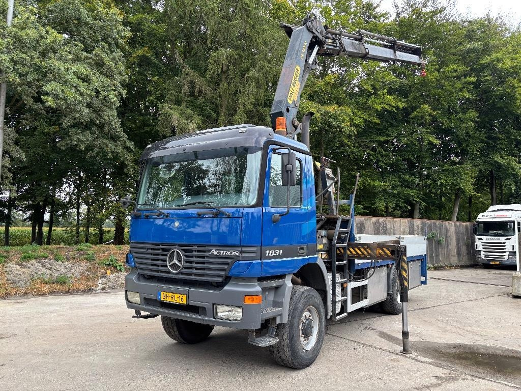 Mercedes-Benz Actros 1831/ 4x4 / Palfinger PK19000 Crane - Tovornjak z dvigalom: slika 5 Mercedes-Benz Actros 1831/ 4x4 / Palfinger PK19000 Crane - Tovornjak z dvigalom: slika 5