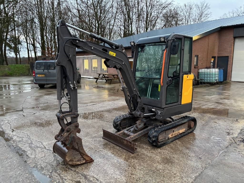 Volvo EC 20 E - Mini bager: slika 2 Volvo EC 20 E - Mini bager: slika 2