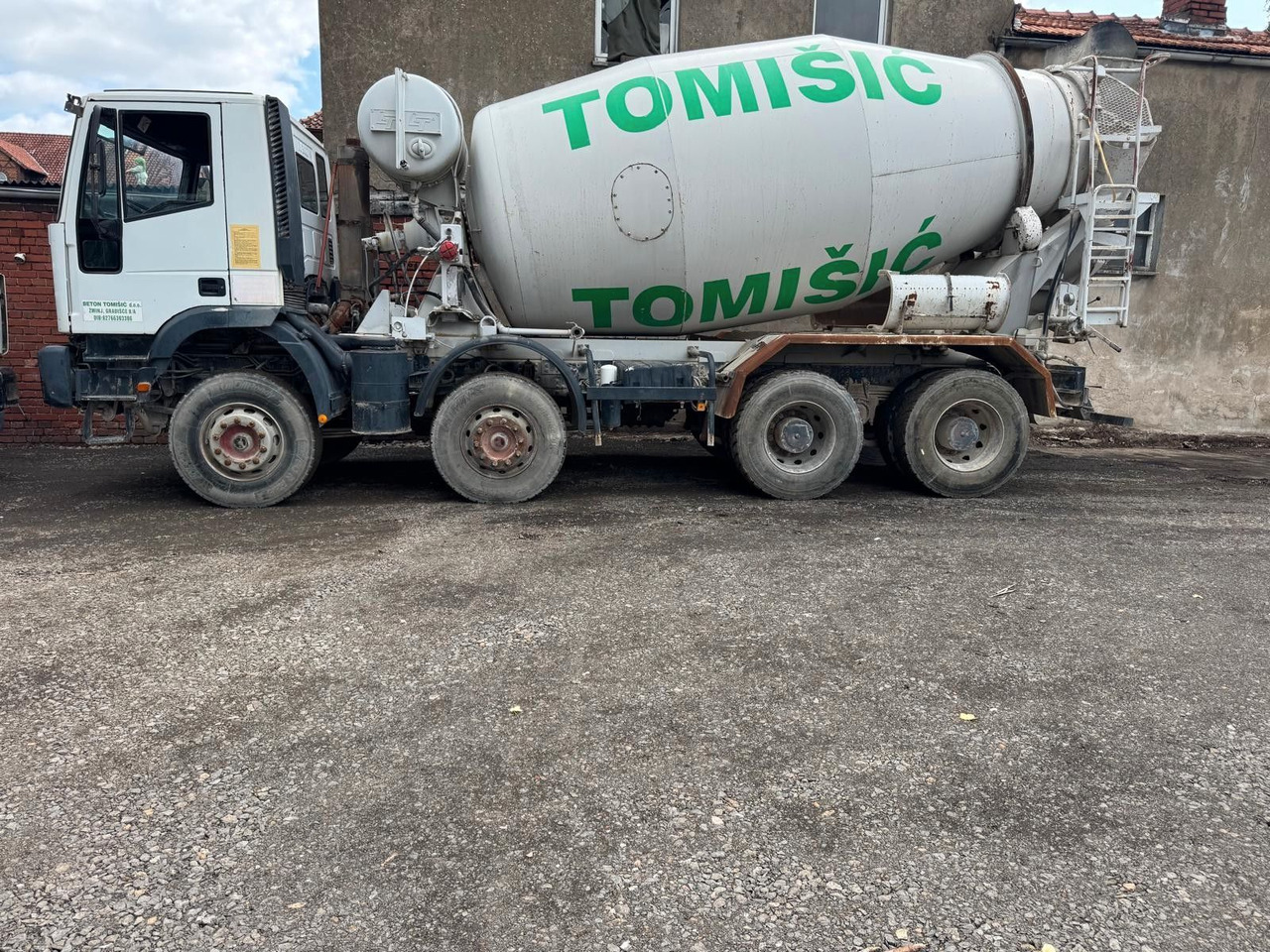 Iveco 410 EH 420 8X4 10m³ - Avtomešalec: slika 4 Iveco 410 EH 420 8X4 10m³ - Avtomešalec: slika 4