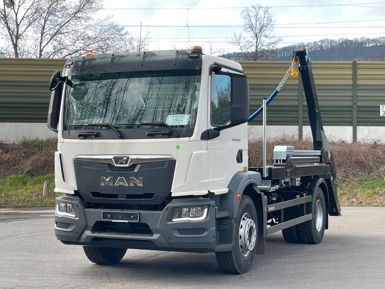 MAN TGM 18.320 4x2 Euro 6e Hyva Absetzkipper - Tovornjak prekucnik, Tovornjak z dvigalom: slika 2 MAN TGM 18.320 4x2 Euro 6e Hyva Absetzkipper - Tovornjak prekucnik, Tovornjak z dvigalom: slika 2
