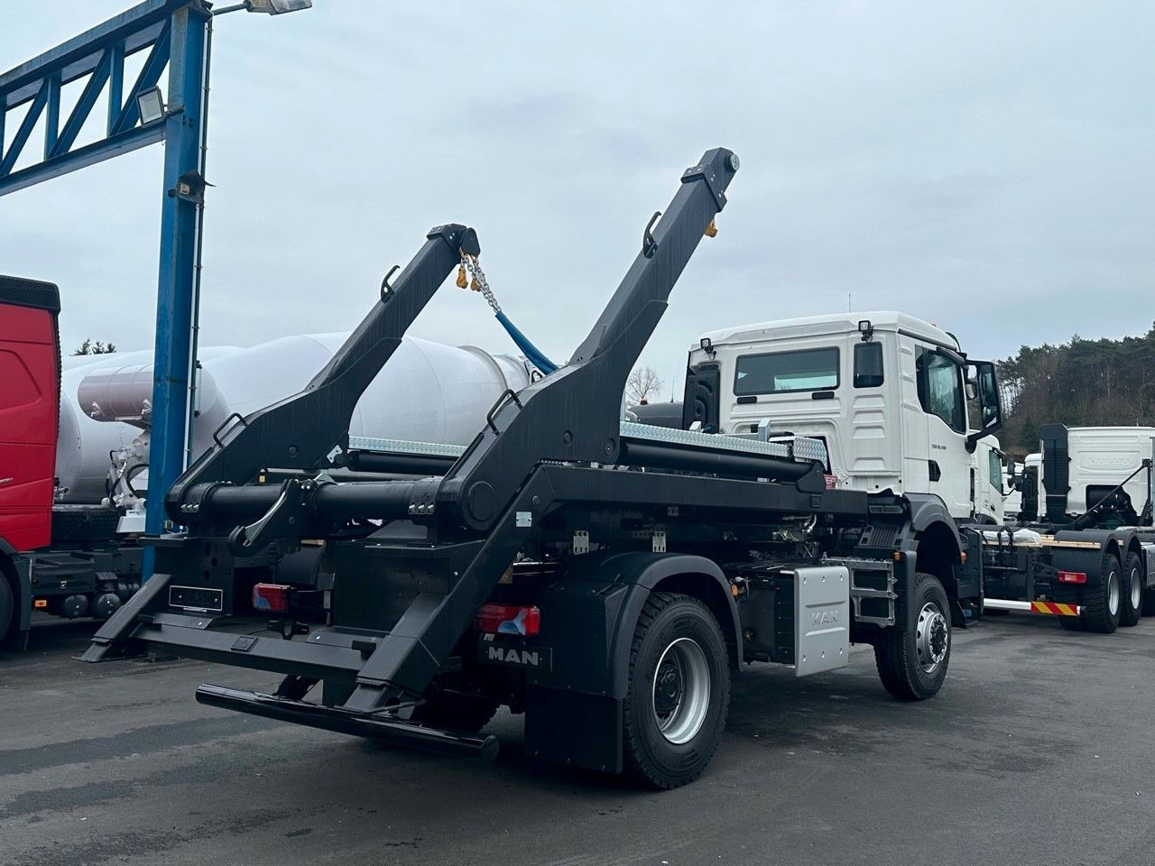 MAN TGS 18.400 4x4 Euro 6e Hyva Absetzkipper - Tovornjak prekucnik, Tovornjak z dvigalom: slika 3 MAN TGS 18.400 4x4 Euro 6e Hyva Absetzkipper - Tovornjak prekucnik, Tovornjak z dvigalom: slika 3