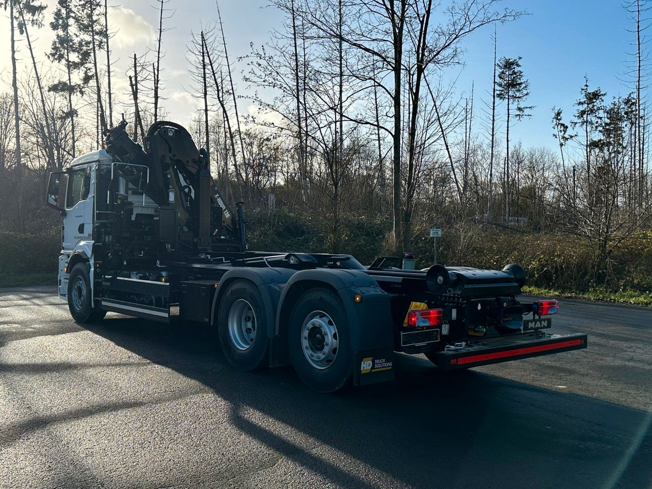 MAN TGS 26.470 6x2 Abrollkipper + Kran Hiab 138-3 - Kotalni prekucni tovornjak, Tovornjak z dvigalom: slika 4 MAN TGS 26.470 6x2 Abrollkipper + Kran Hiab 138-3 - Kotalni prekucni tovornjak, Tovornjak z dvigalom: slika 4