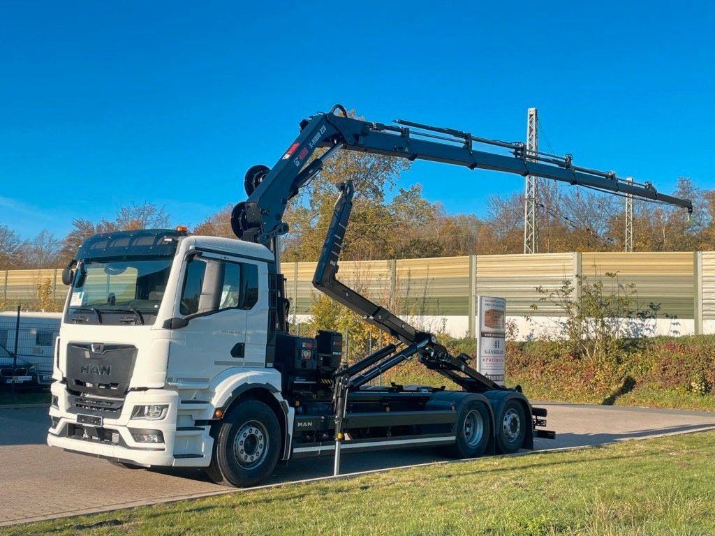 MAN TGS 26.470 6x2 Abrollkipper + Kran Hiab 228-6 - Kotalni prekucni tovornjak, Tovornjak z dvigalom: slika 1 MAN TGS 26.470 6x2 Abrollkipper + Kran Hiab 228-6 - Kotalni prekucni tovornjak, Tovornjak z dvigalom: slika 1